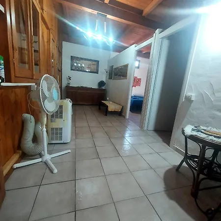 Sa Rocca House בית נופש