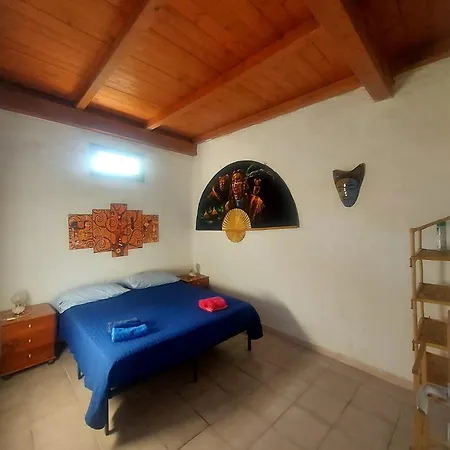 Дом отдыха Sa Rocca Sea House